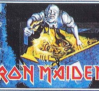 165: Iron Maiden No Player For The Dining ( 75 X 110)